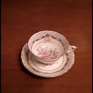 Commemorate Queen Elizabeth II Tea cup